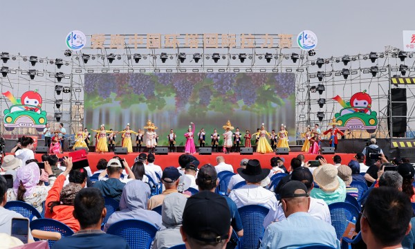 2025环塔拉力赛开幕！看捷途纵横G700用量产车硬刚越野极境